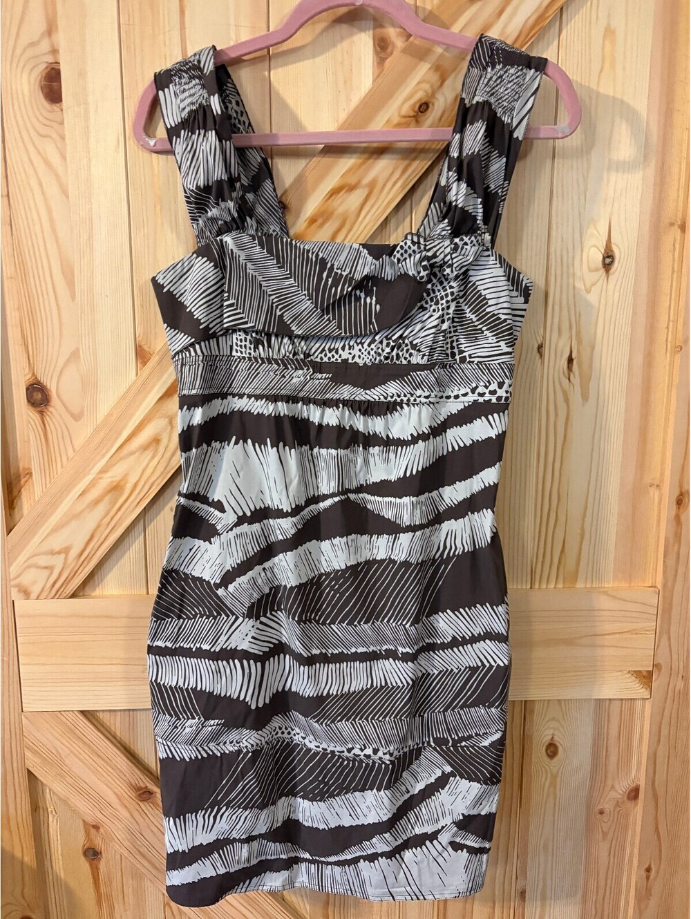 BCBG MaxAzria Green and tan Patterned Sleeveless Dress with Bow Detail